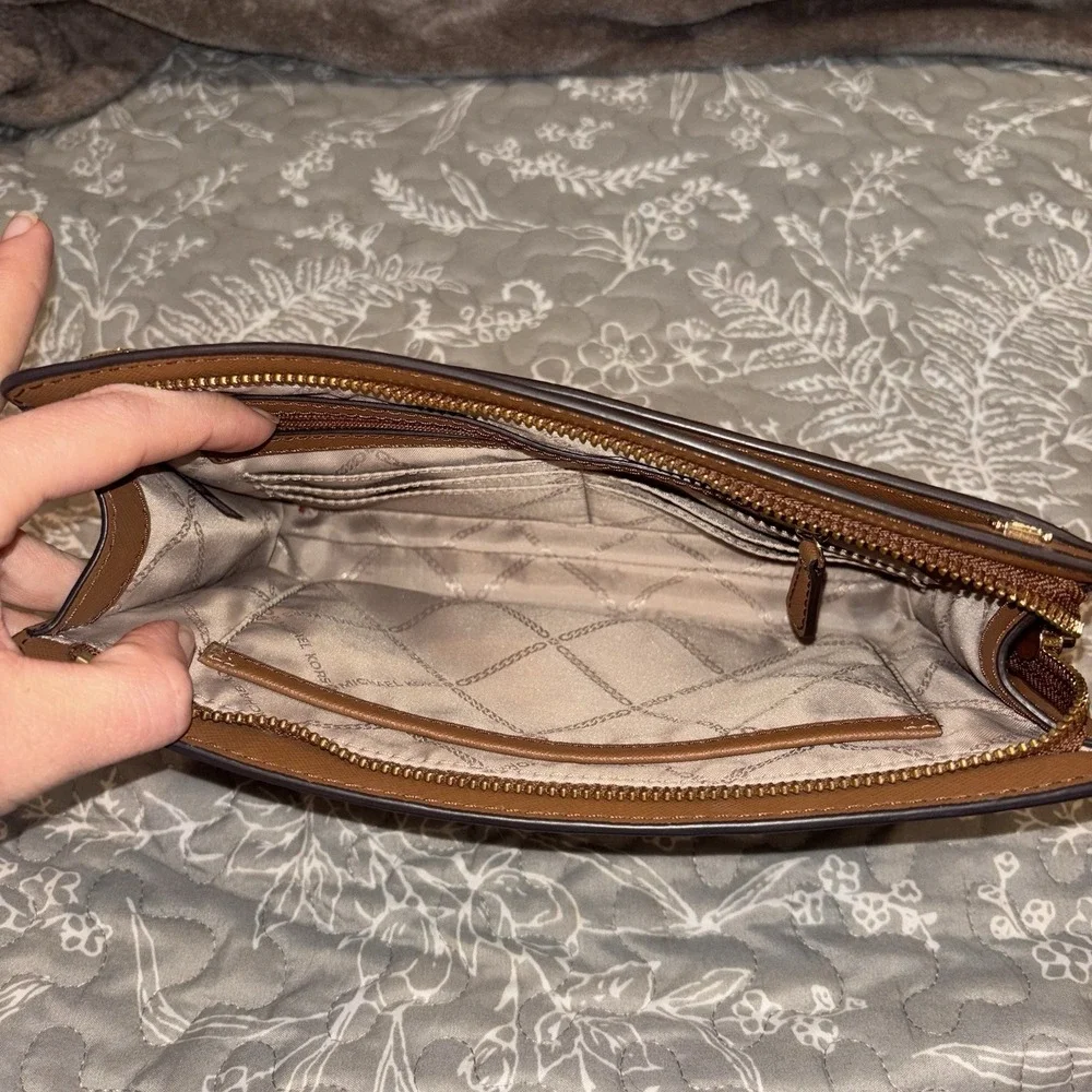 MICHAEL KORS SHEILA SMALL MINI CROSSBODY BAG PURSE HANDBAG * Missing Strap *